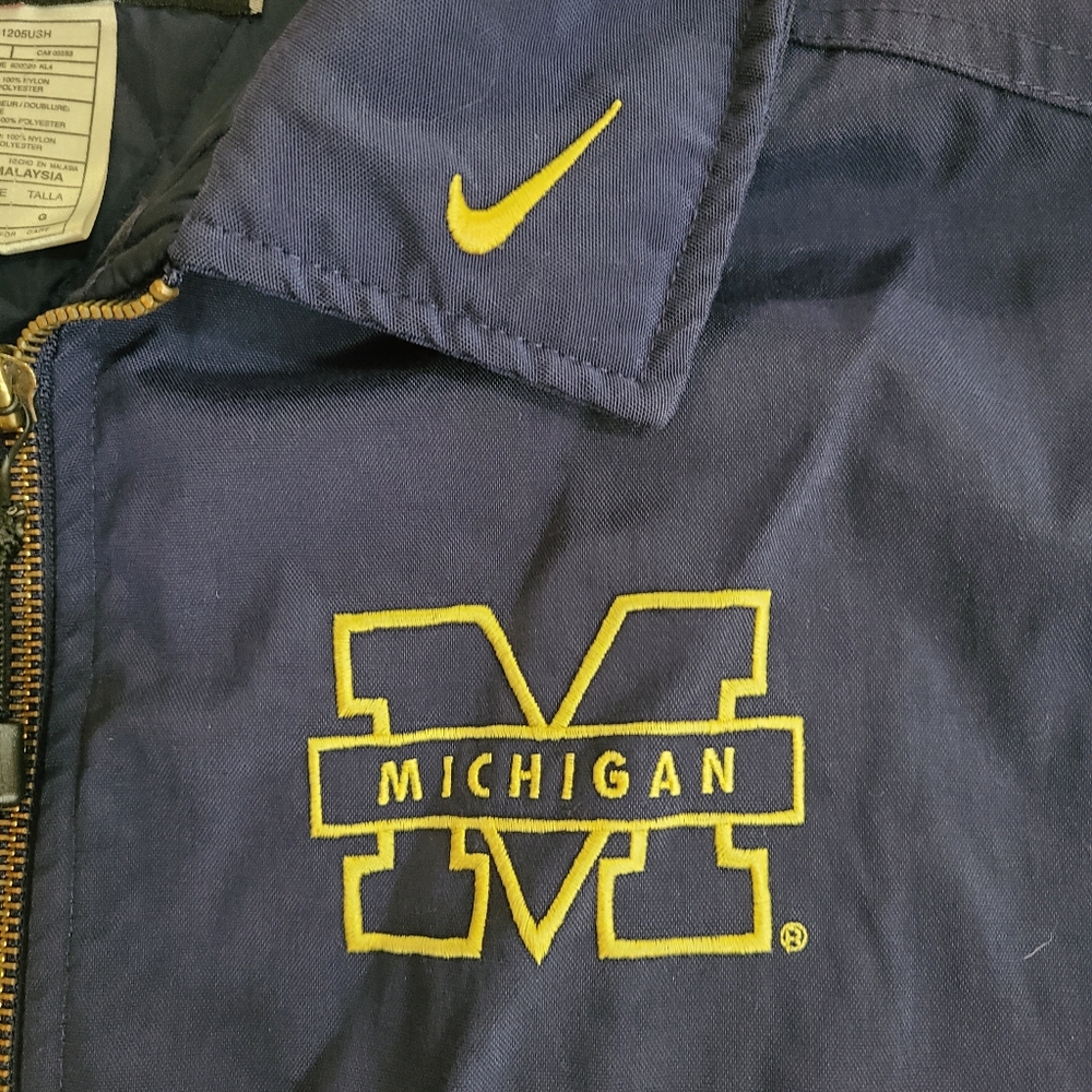 Vintage Nike Team Sports Michigan Wolverines Jacket Size Large - Picture 3 of 4